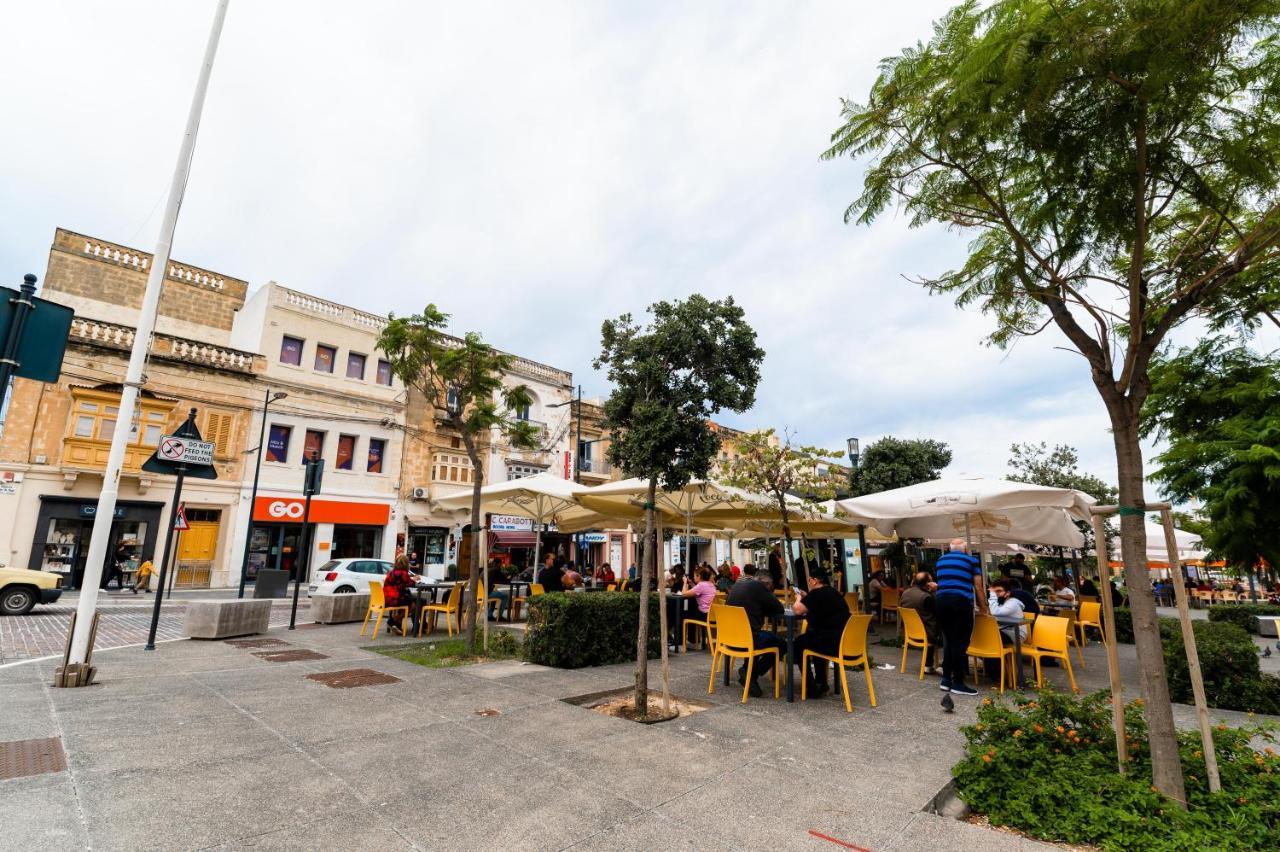 Monreal Boutique Townhouse - R024Rm6 Hotel Паола Екстериор снимка